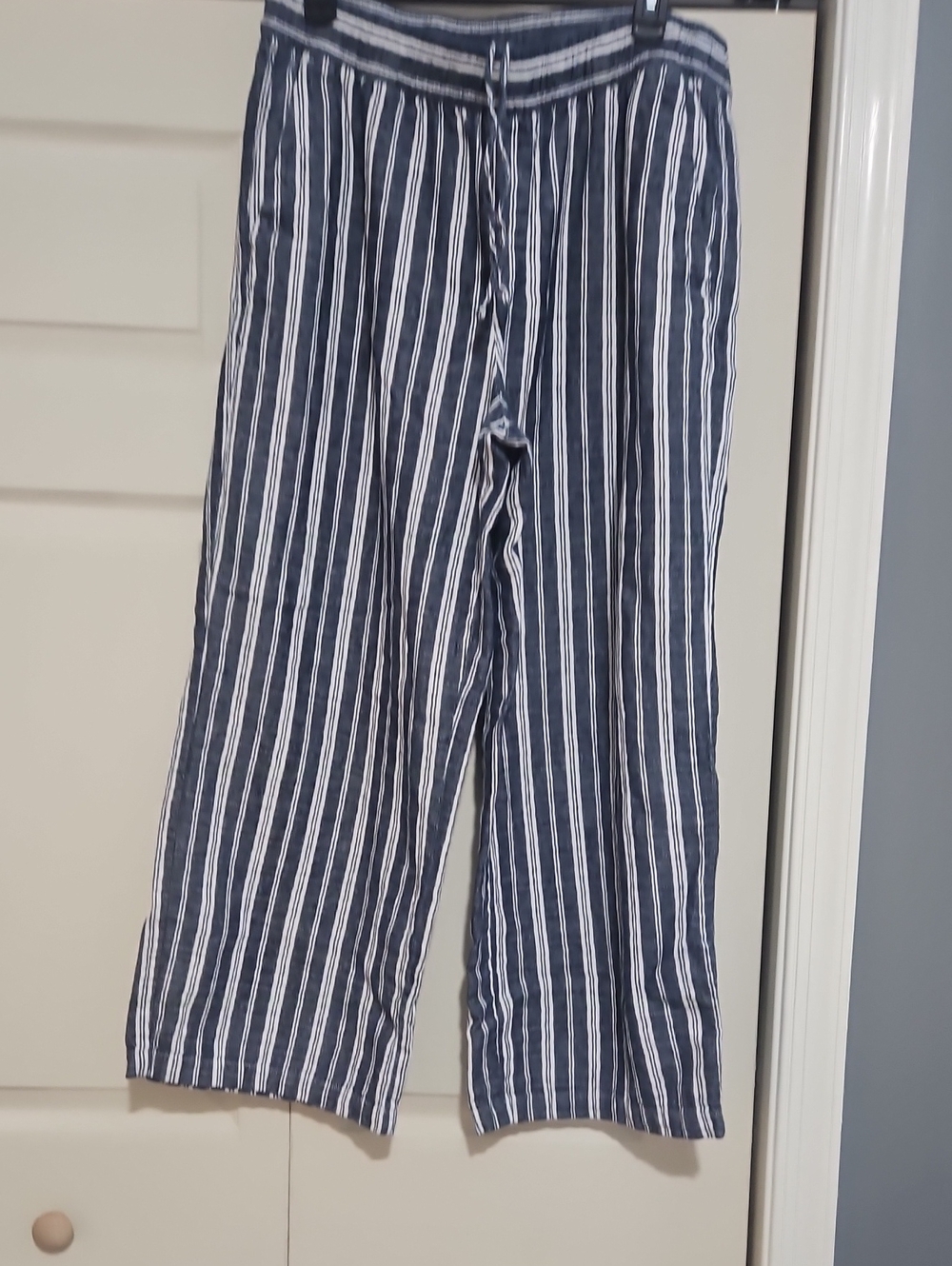 Womens Old Navy Navy & White Vertical Stripe Wide Leg Pants
